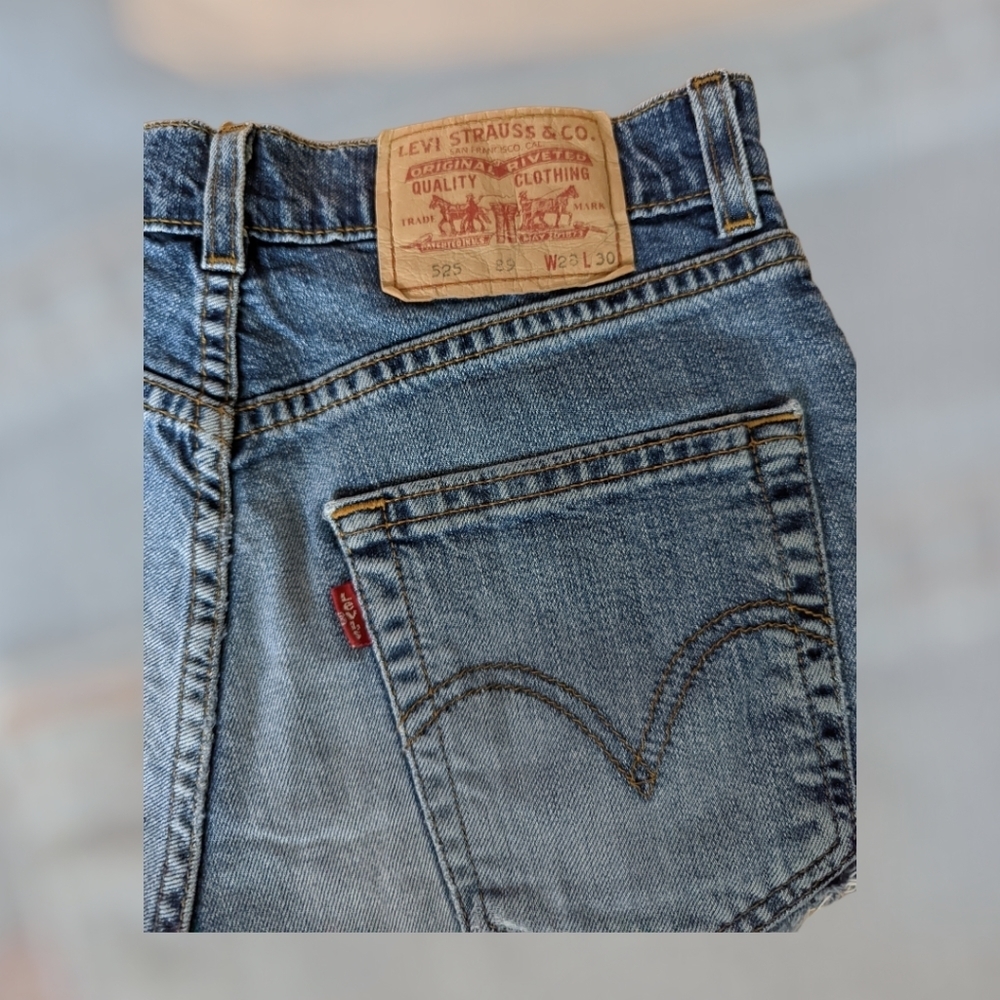 Levi's Denim Distressed Shorts - Picture 3 of 3
